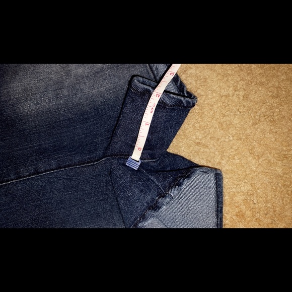 8 button high rise denim shorts - Picture 4 of 6